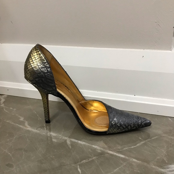 Report Signature Pumps - Picture 7 of 8